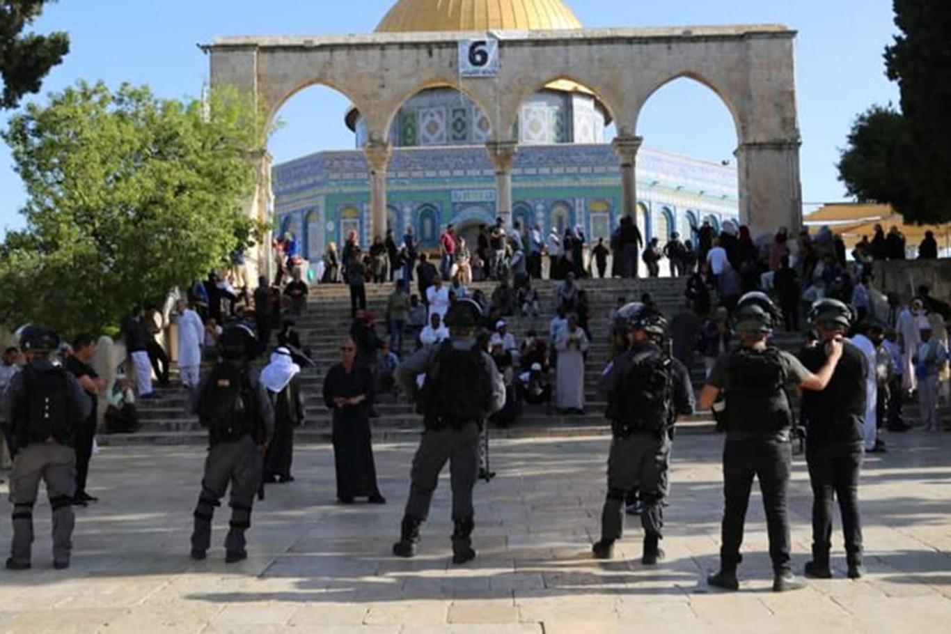 Hamas warns storming Masjid Al-Aqsa to lead explosion